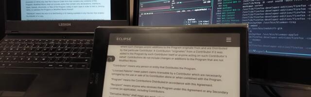 Engineer turns E-ink tablet into computer monitor in Linux — perfect secondary reading screen to reduce eye strain over the network