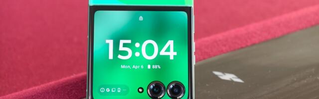 The Motorola Razr 2025 FIFA World Cup edition is a limited edition flip phone that's actually worth buying