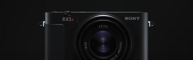 Finally! Sony revives it full-frame premium compact camera line after a 10-year hiatus, with the pricey new RX1R III