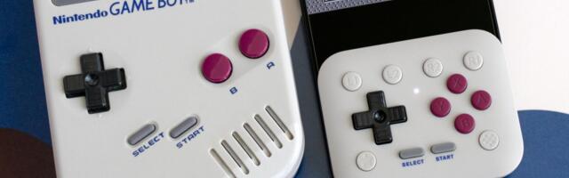 8BitDo’s FlipPad is the most pocketable way to turn your phone into a Game Boy