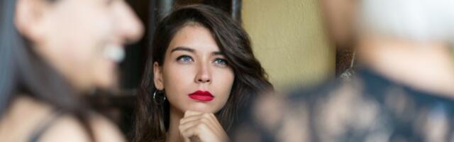 Psychology says if you’ve always felt like an outsider, you likely possess these 8 unique qualities most people lack