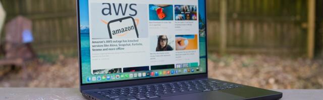 Apple's touchscreen MacBook will reportedly have a dynamic interface