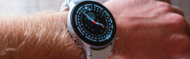 The Galaxy Watch 7 price is at its all-time low of $159.99 until midnight