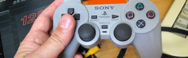 Sony crammed an entire PS1 into a DualShock controller that connects to your TV, but killed the project — PlayStation Puga offered game studios a mere 10 cents per unit sold