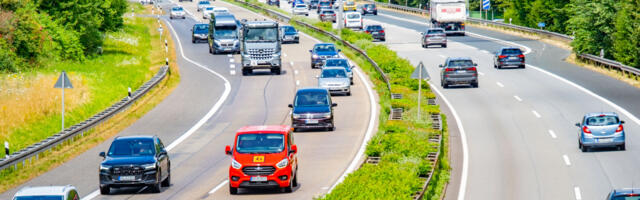 These Common US Driving Habits Could Get You A Ticket In Europe