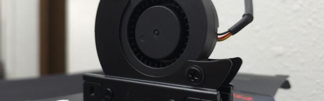 Akasa Gecko SSD Heatsink Review: A blower cooler for an SSD
