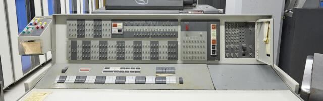 IBM 7090 Mainframe up for auction with a value up to $60,000 — over 23,000 pounds of transformative transistorized milestone in computing