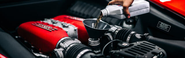 4 Cars With The Most Expensive Oil Changes