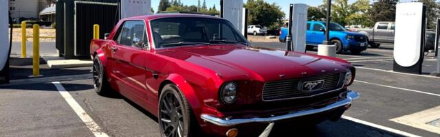 This 1966 Mustang is actually a Tesla with Full Self-Driving