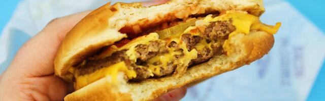 I ranked 13 fast-food double cheeseburgers. The best was a regional favorite.