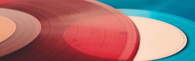 Credit and debit cards: the vinyl of payments
