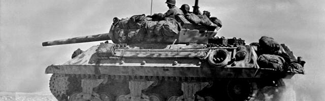 Assault Gun Vs. Tank Destroyer: What's The Difference Between These Armored Vehicles?