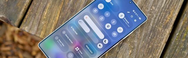 Samsung finally lets you pick your AI assistant on Galaxy phones