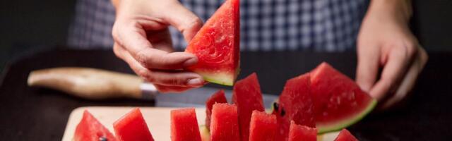 If You Have a Headache, Experts Recommend Eating These 9 Foods