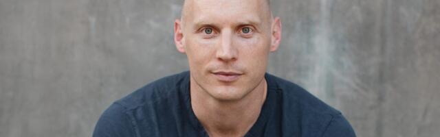 The founder of a longevity startup said he follows 5 habits to curb brain aging after his dad was diagnosed with Alzheimer's