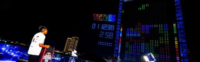 Tetris takes to the skies – watch 2,800 drones create a playable version of the world’s favorite puzzle game over Dubai