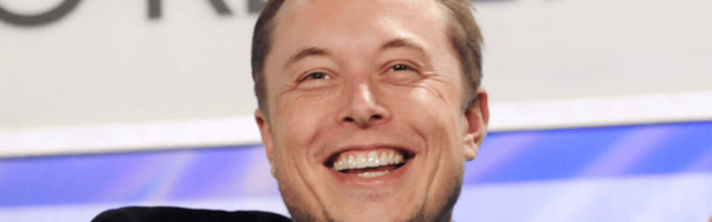 Elon Musk claims Neuralink created a brain implant that a monkey is using ‘to play video games with his mind’