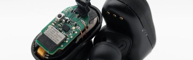 Someone Shoved Cameras Into Sony Earbuds, and Now They’re Basically Smart Glasses