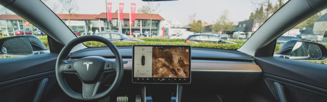 The latest Tesla crash is another tragic reminder that cars can’t drive themselves