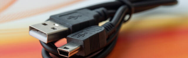 What Is USB Type Mini B & Which Devices Used It?