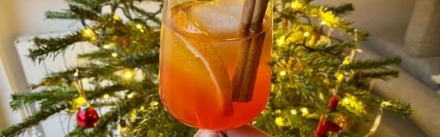 My favorite dietitian-approved spritz is just 4 ingredients — and it can be made with or without alcohol