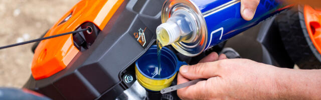 Detergent Or Non Detergent: What Oil Type Is Best For A Lawn Mower?