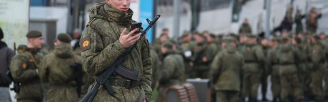 Russian troops survive an average of 30 minutes on the Ukrainian battlefield, CIA director says
