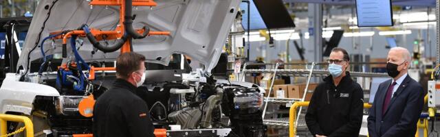 Why more fossil fuel workers aren’t joining the clean energy revolution