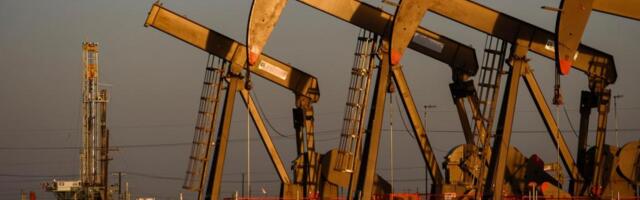San Ramon-based Chevron buys Hess for $53 billion, 2nd buyout among major producers this month as oil prices surge