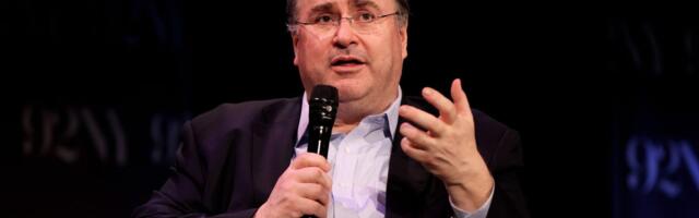 Reid Hoffman says the Democratic Party 'really did alienate' parts of Silicon Valley — and blue states could learn from red states