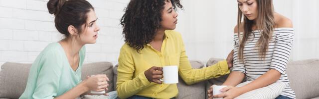 7 phrases that sound caring but are actually a self-centred person redirecting the conversation back to themselves — and the one most people fall for every time is the phrase that begins with “I totally understand because I…” followed by a story that replaces yours entirely