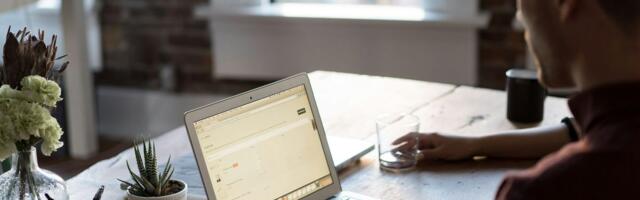 Pitch Deck vs. Business Plan: Which to Use?