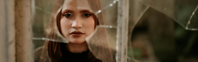 There’s a specific kind of tiredness that belongs to people who spent their entire twenties building a life they thought they wanted, only to reach their thirties and realize they were building someone else’s blueprint from memory.