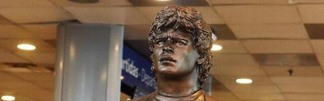 A 3D Printed Statue of Diego Maradona Was Installed at the Buenos Aires Airport in Argentina