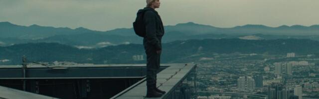 Florence Pugh dives off second-tallest skyscraper in new Thunderbolts* video