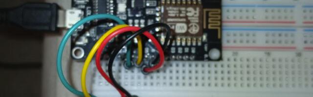 Учебный проект: Комнатный светофор