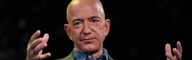 More than 400 Washington Post staffers send urgent plea to Jeff Bezos: 'We are deeply alarmed'