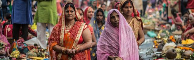 Indian stocks mixed, Bank Nifty gains