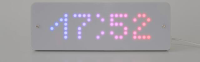 Я сделал набор для самостоятельной сборки пиксельных часов и запустил его на краудфандинге