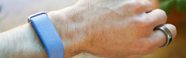 The Oura Ring 5 is the smart ring I’ve been waiting for, but the Fitbit Air ruined it