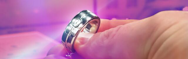 This Tiny Titanium Smart Ring Is Actually a Powerful AI Meeting Recorder