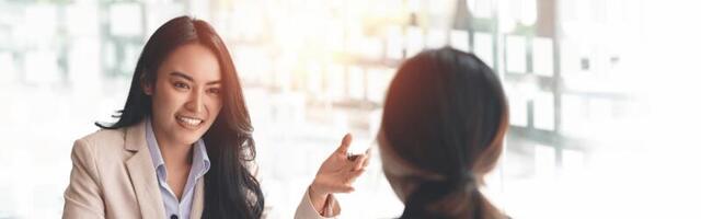 8 things emotionally intelligent people avoid sharing with just anyone