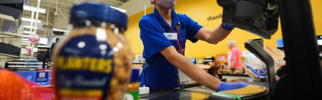 Inflation report: Prices remain elevated, Americans keep spending