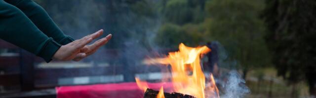 What does it cost to build a fire pit?