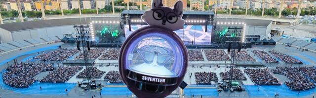 Beautiful boys and merch madness: 12 hours of K-pop heaven at Seventeen's South Korea concert