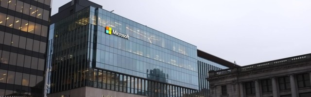 Should Businesses Delay Return to Office Plans Due to COVID?