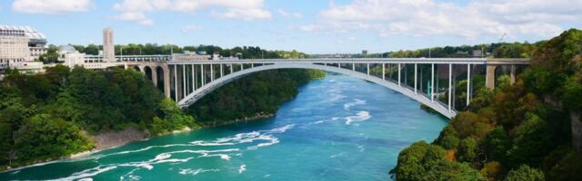U.S.-Canada Rainbow Bridge Incident Spurs Heightened Security at Onset of Thanksgiving Travel