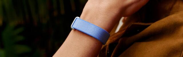 Google Is Letting Anyone Make Their Own Fitbit Air Bands