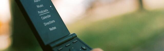 The Light Flip brings back the flip phone, minus the distractions