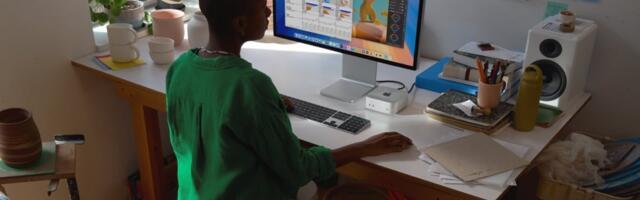 Get the tiny and chic M4 Apple Mac mini for $60 off at Amazon
